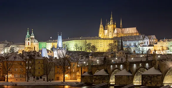 ultimate-guide-to-christmas-markets-around-the-world-mid-content-3